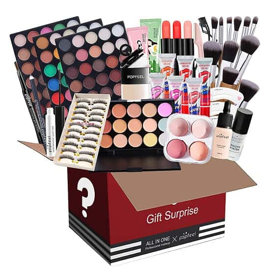 WIN this FantasyDay All-in-one Surprise Makeup Gift Set